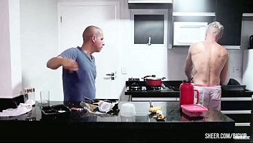 N&atilde_o acredito que minha Empregada &eacute_ t&atilde_o gostosa