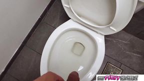 Hot Latina girlfriend gets fucked in hotel