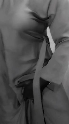 Indian housewife couple   Clip 1