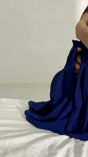 INDIAN WIFE and HUSBAND'S FRIEND BOTH HAD SEX SECRETLY WHEN WIFE WAS ANGRY WITH HUSBAND   Clip 1