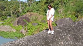 Hot Risky Masturbation in Nature