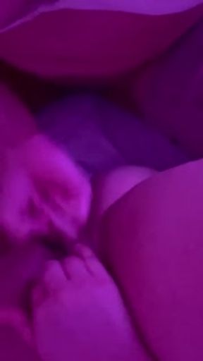 Lesbian squirting tits