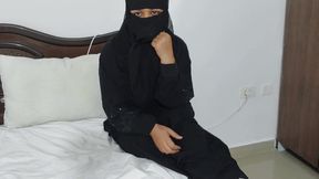 Muslim Burkha Women Fucked with Her Step Brother by Mistake Jn Hotel Room