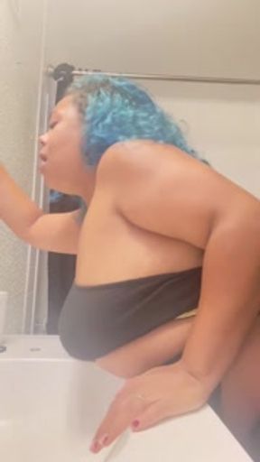 Called me in the bathroom found her bent over so I beat it up