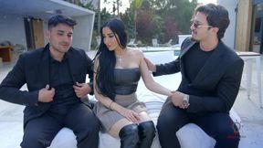 Convince the Hitmen to Get Her Pussy Smashed for the First Time to Save the Situation