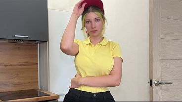 &quot_How about I try your pussy instead of pizza?&quot_ I fucked the cute pizza delivery girl