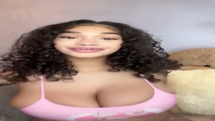 H4L Bouncy Boobies