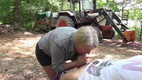Curvy blonde likes outdoor fuck with the guy she just met