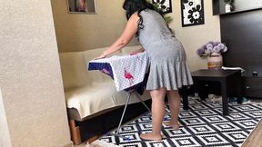 MILF has the best ass for anal sex. Mature amateur