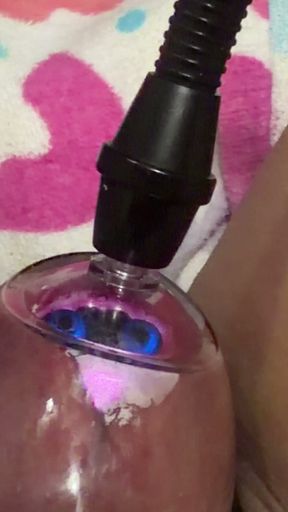 Pumping my pussy