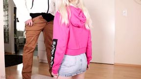Girl alone at home - Postman cannot miss the opportunity to cum in virgin pussy