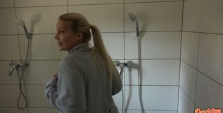 2403948129.mp4