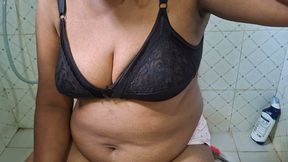 Mature Woman at bathroom Hottest video