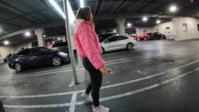 Girl Sucking Dick Stranger in Car Sucked All the Cum