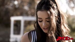Teen cheerleader Gia Page banged before cum blasting