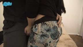 I BREAK MY WORK COLLEAGUE'S ASS